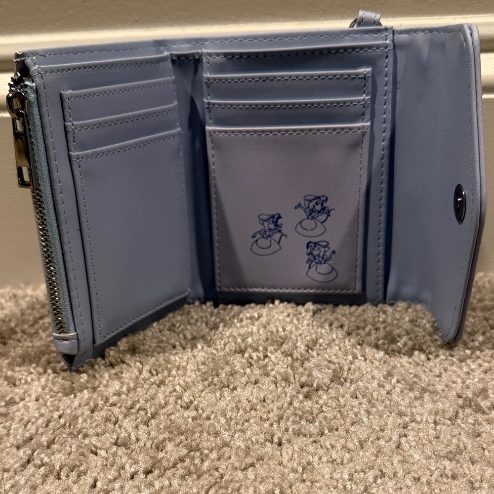 Disney wallet - Picture 2 of 4
